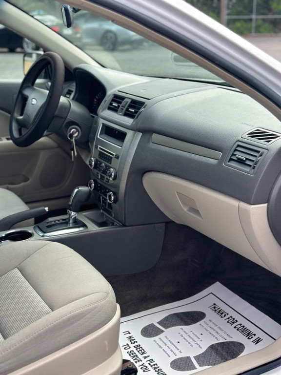 2010 Ford Fusion Image 15