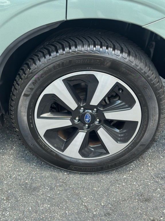 2017 Subaru Forester Image 7