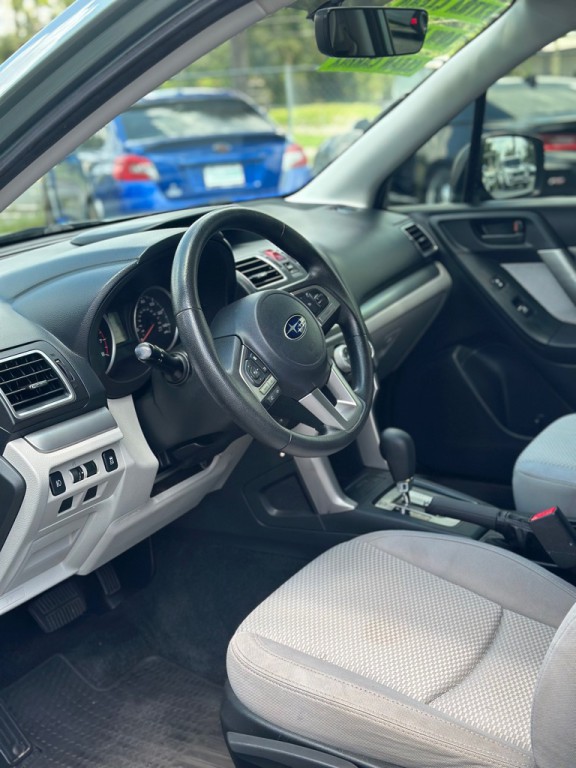 2017 Subaru Forester Image 8