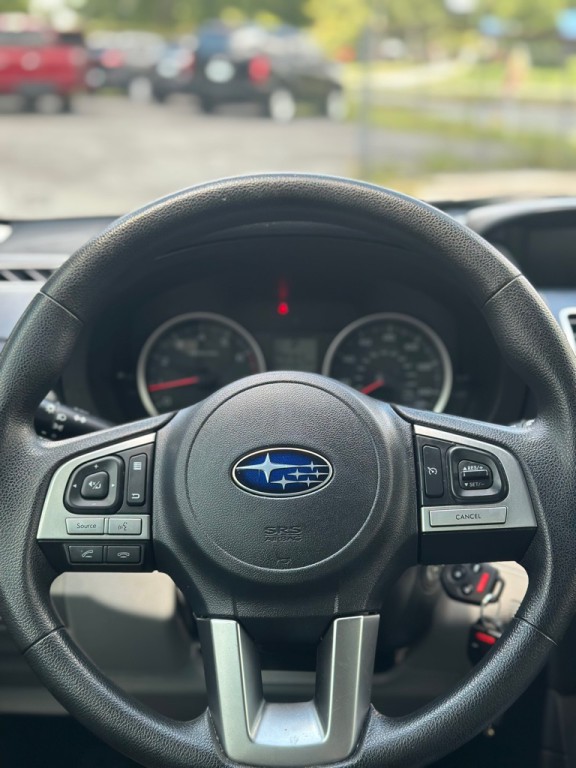2017 Subaru Forester Image 11