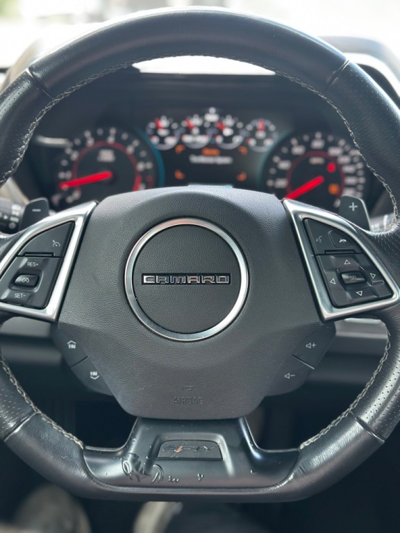 2017 Chevrolet Camaro Image 12