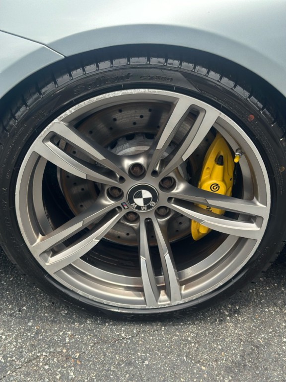 2015 BMW M4 Image 7