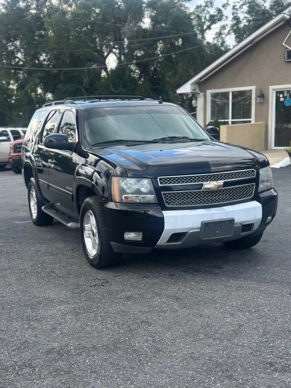 2011 Chevrolet Tahoe Image 2