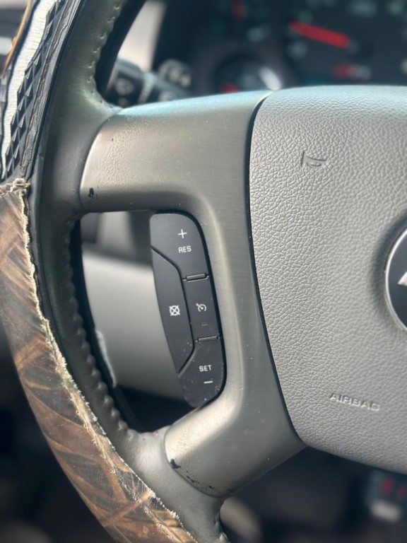 2011 Chevrolet Tahoe Image 11