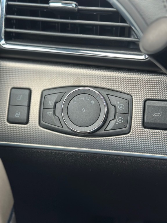 2013 Lincoln MKX Image 9