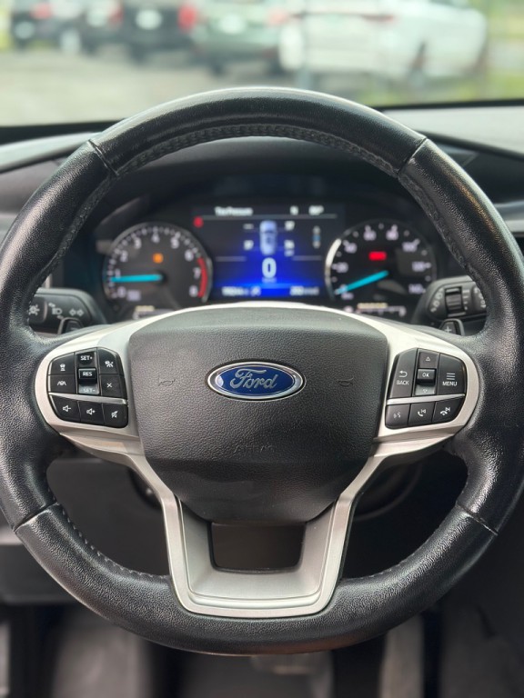 2020 Ford Explorer Image 9