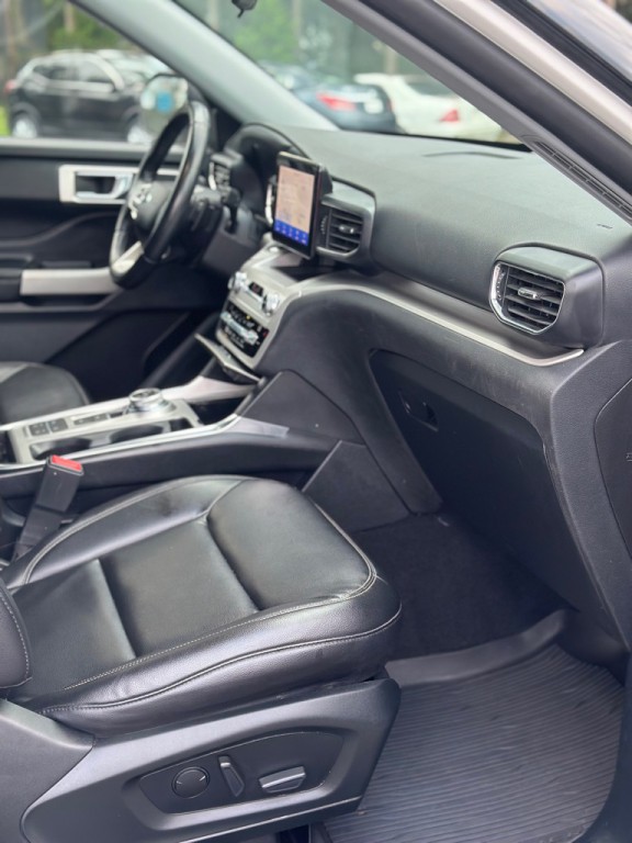 2020 Ford Explorer Image 17