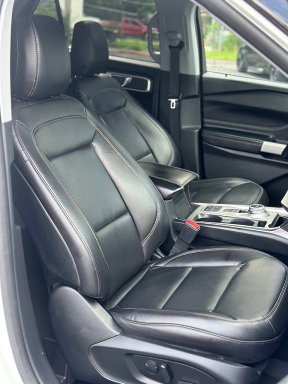 2020 Ford Explorer Image 18