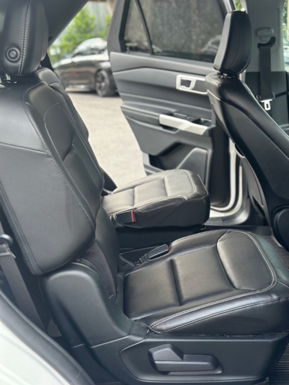 2020 Ford Explorer Image 19