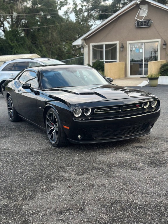 2018 Dodge Challenger Image 2