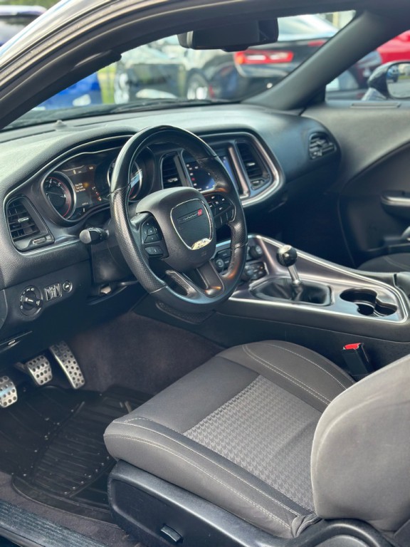 2018 Dodge Challenger Image 8