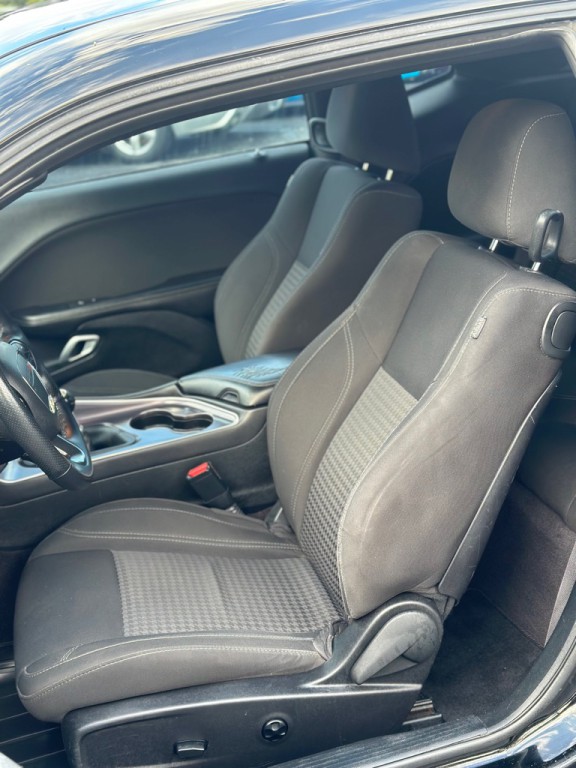 2018 Dodge Challenger Image 10