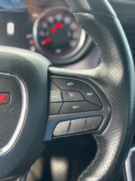 2018 Dodge Challenger Image 12