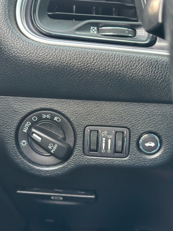 2018 Dodge Challenger Image 14