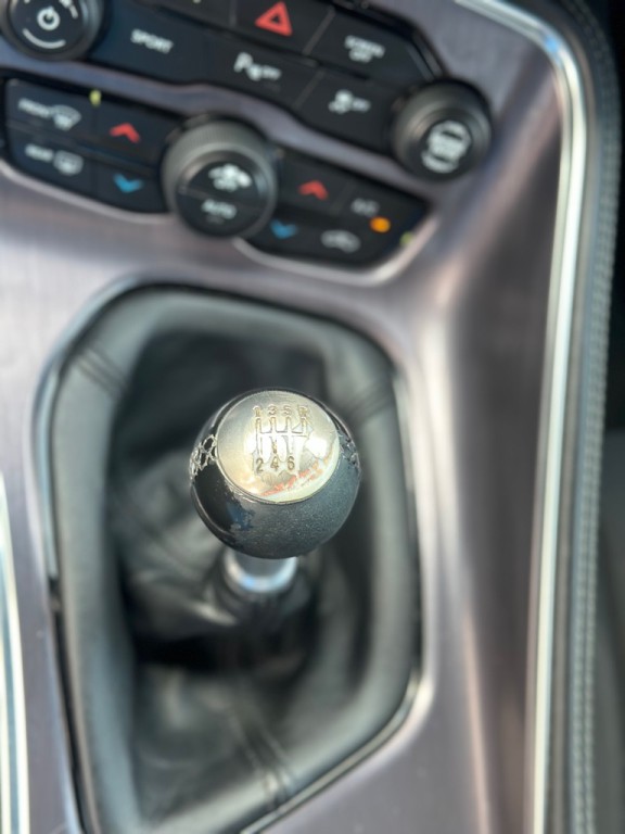 2018 Dodge Challenger Image 15