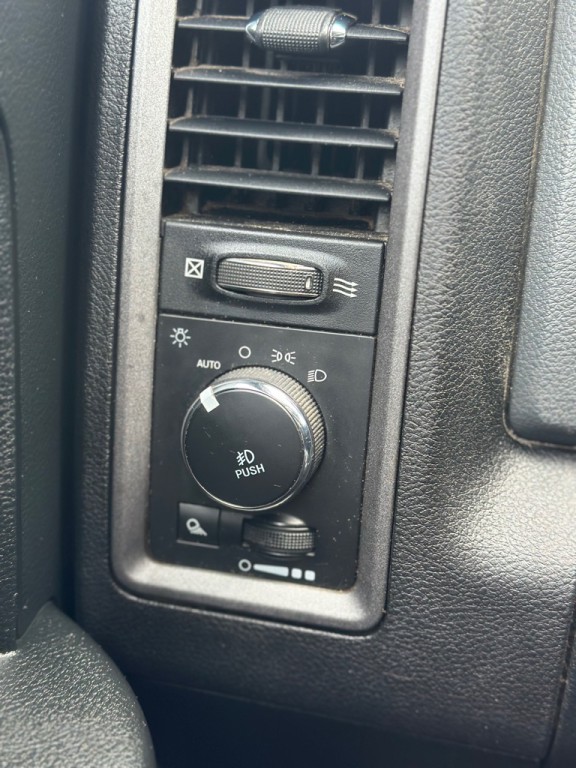 2017 RAM 1500 Image 10