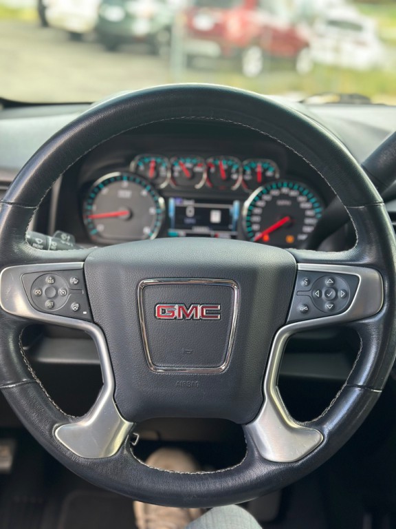 2019 GMC Yukon Image 9