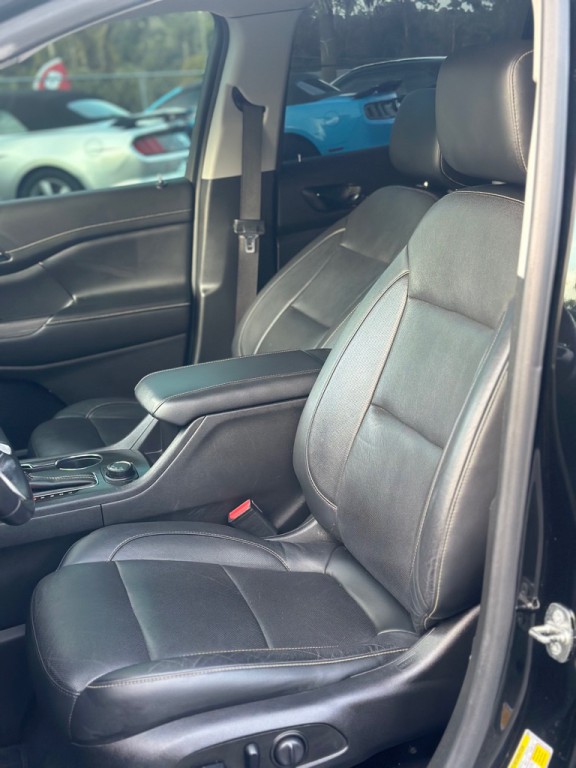 2019 GMC Acadia Image 8