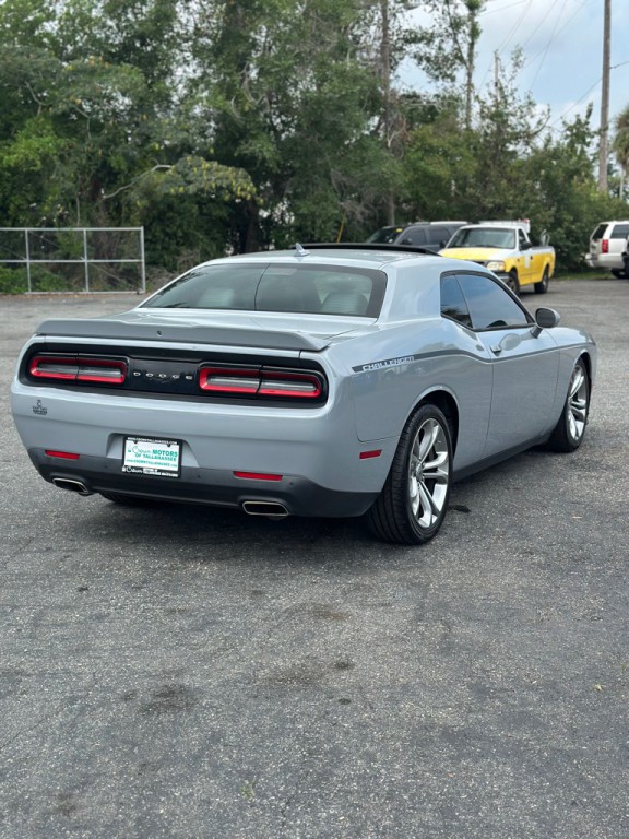 2022 Dodge Challenger Image 4