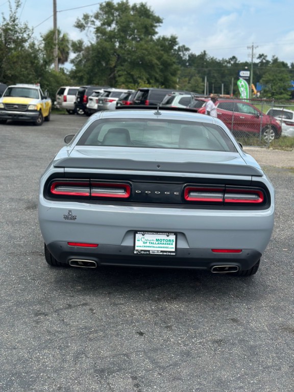 2022 Dodge Challenger Image 5