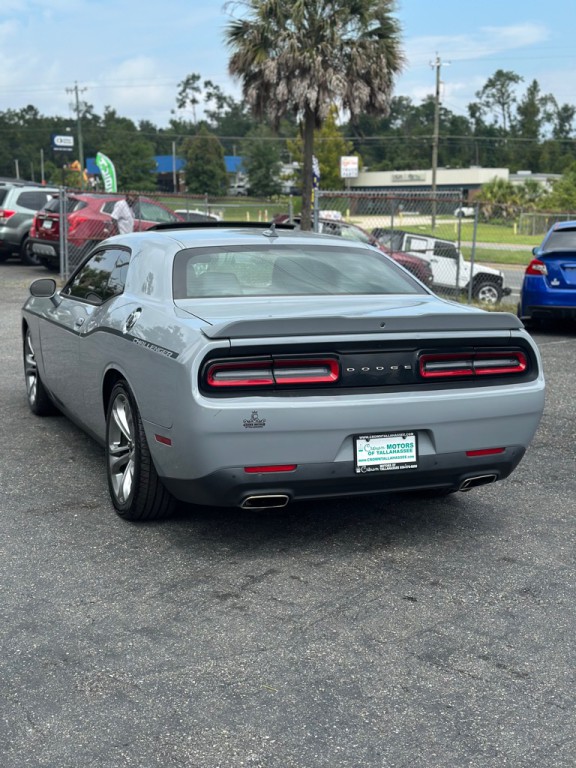 2022 Dodge Challenger Image 6