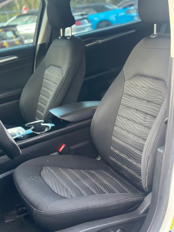 2016 Ford Fusion Image 8