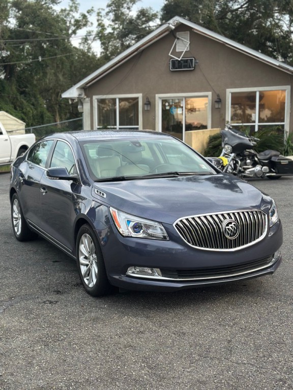 2015 Buick Lacrosse Image 2