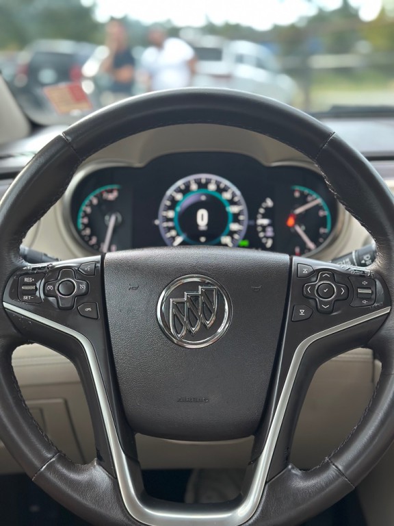 2015 Buick Lacrosse Image 10