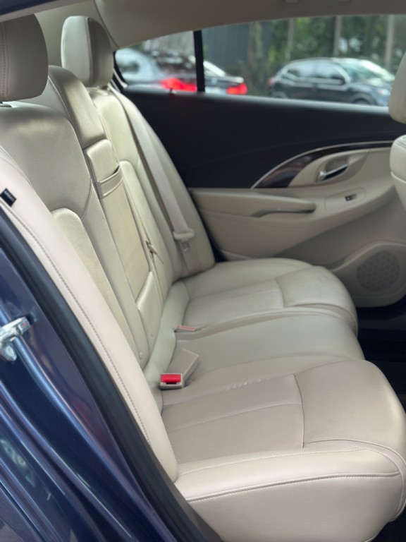 2015 Buick Lacrosse Image 21