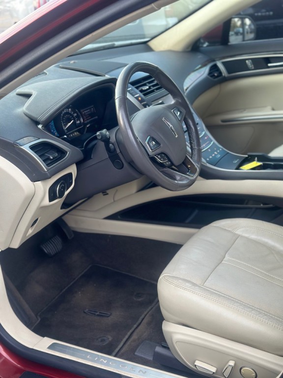 2014 Lincoln MKZ Image 7