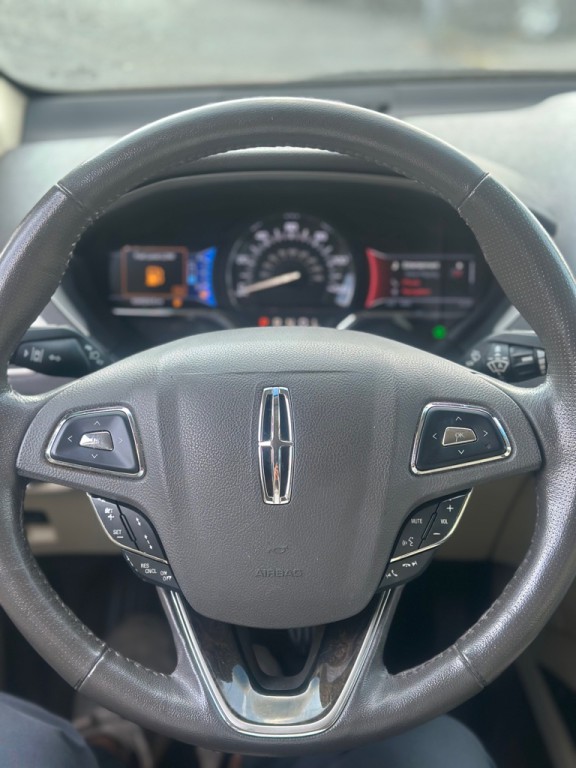 2014 Lincoln MKZ Image 9