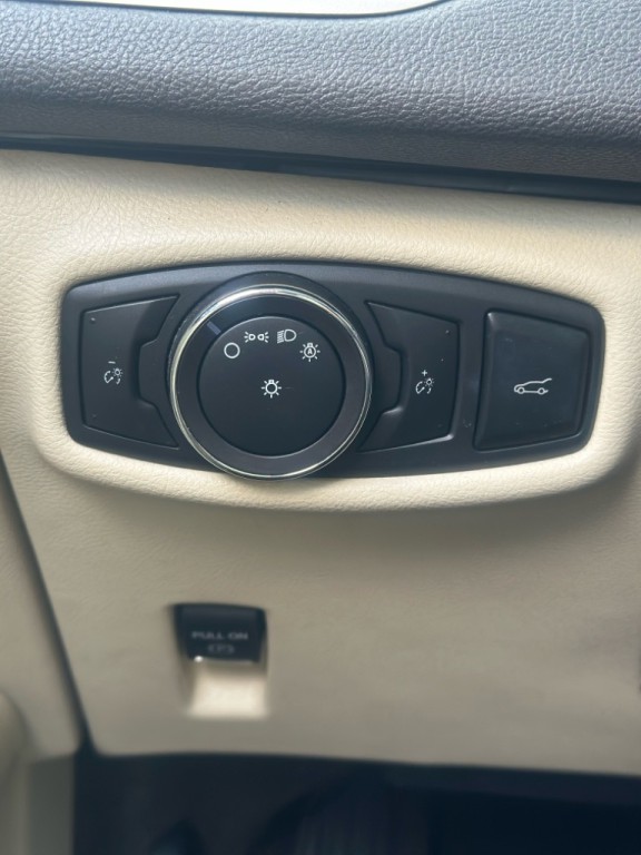 2014 Lincoln MKZ Image 12