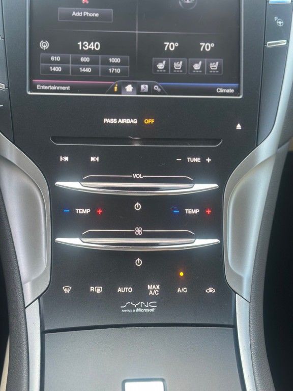 2014 Lincoln MKZ Image 15
