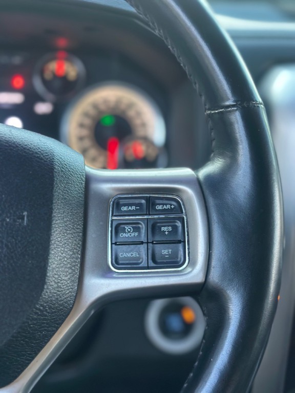 2016 RAM 1500 Image 9
