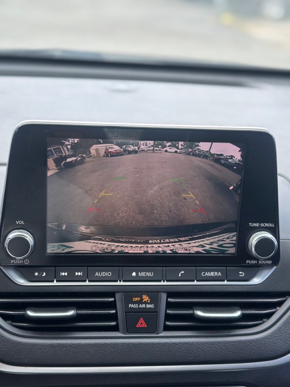 2019 Nissan Altima Image 12