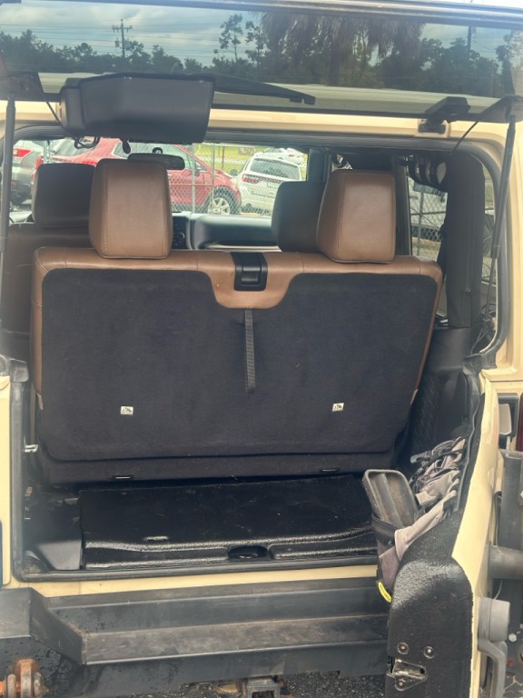 2011 Jeep Wrangler Image 16