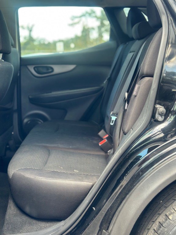 2020 Nissan Rogue Image 15