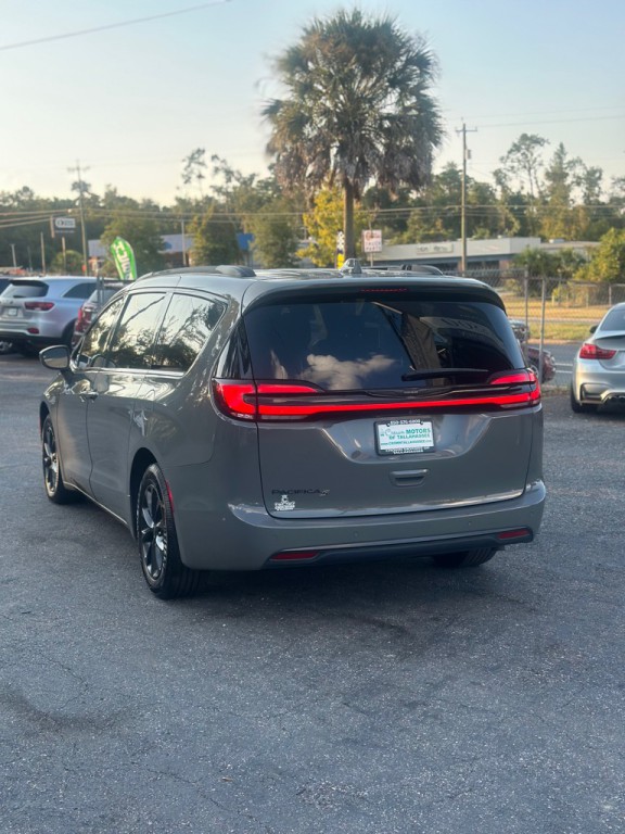 2021 Chrysler Pacifica Image 5