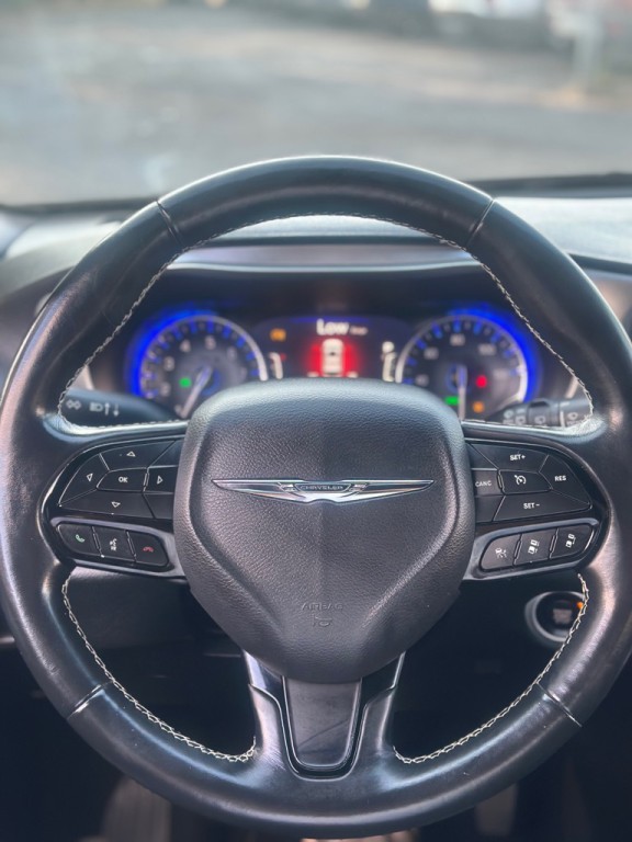 2021 Chrysler Pacifica Image 10