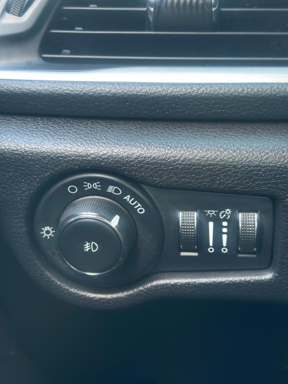 2021 Chrysler Pacifica Image 13