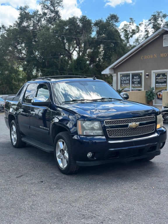 2007 Chevrolet Avalanche Image 2