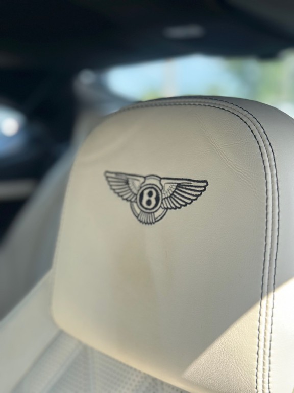 2012 Bentley Continental Image 11