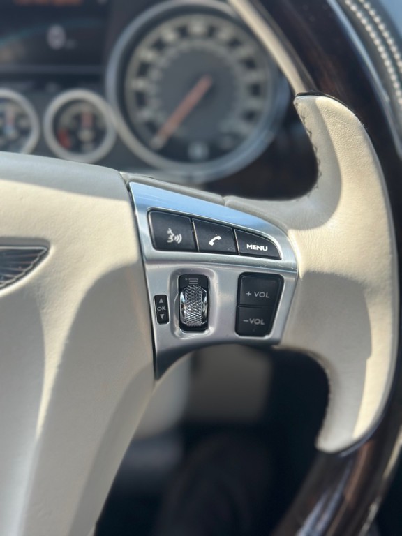 2012 Bentley Continental Image 14