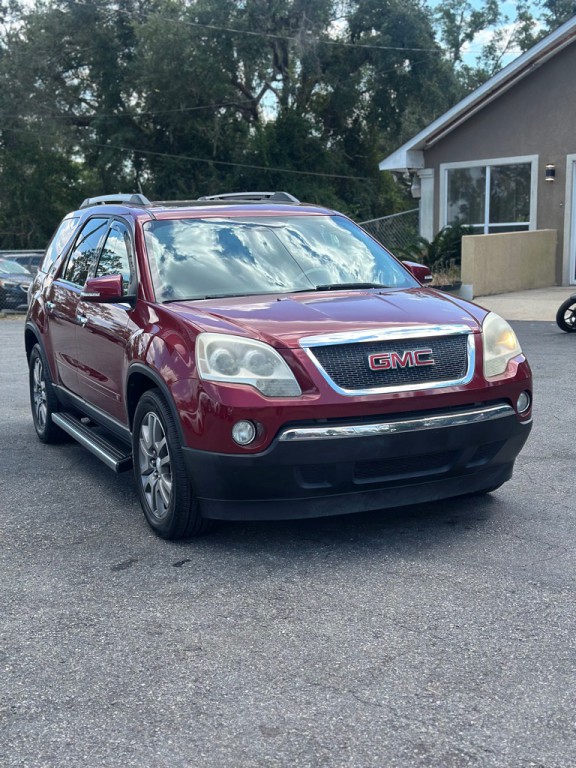 2010 GMC Acadia Image 2
