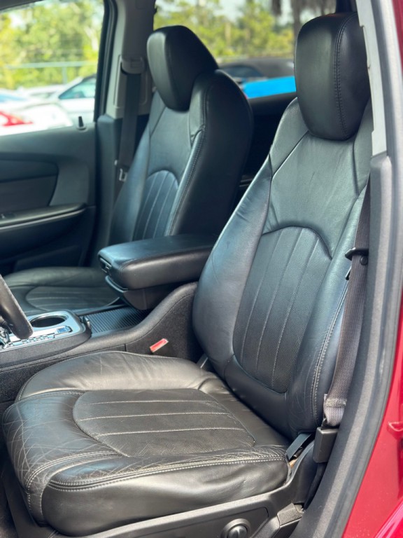 2010 GMC Acadia Image 8