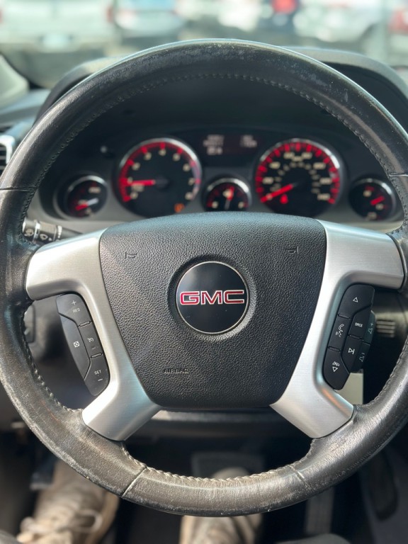 2010 GMC Acadia Image 9