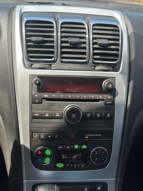 2010 GMC Acadia Image 13