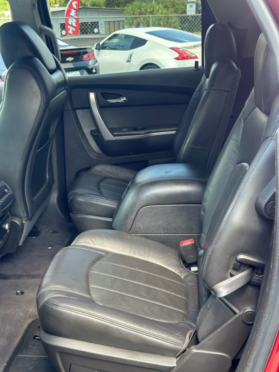 2010 GMC Acadia Image 18