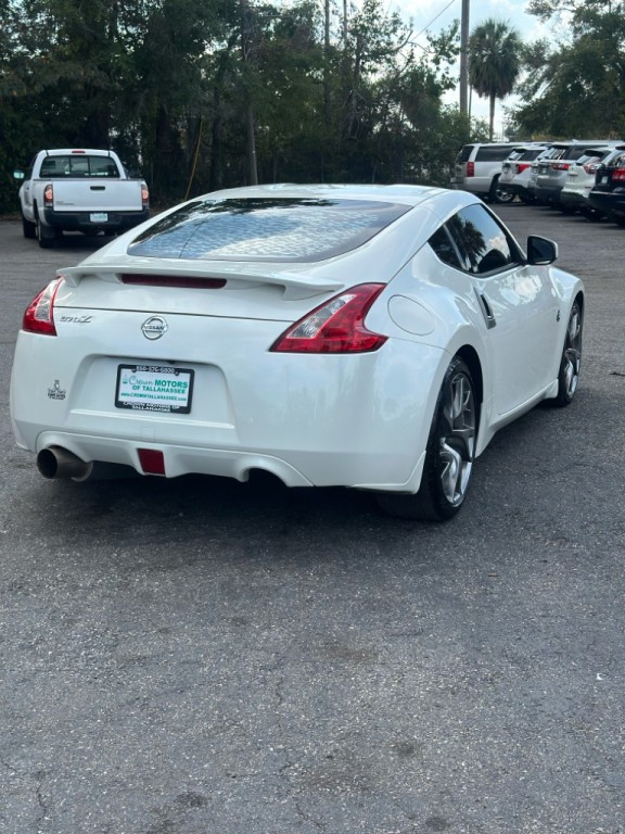 2015 Nissan 370Z Image 4