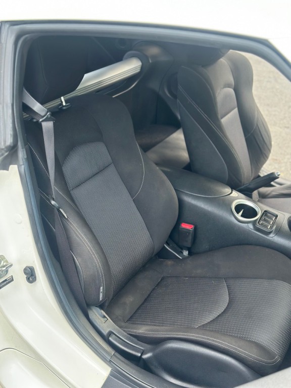 2015 Nissan 370Z Image 16
